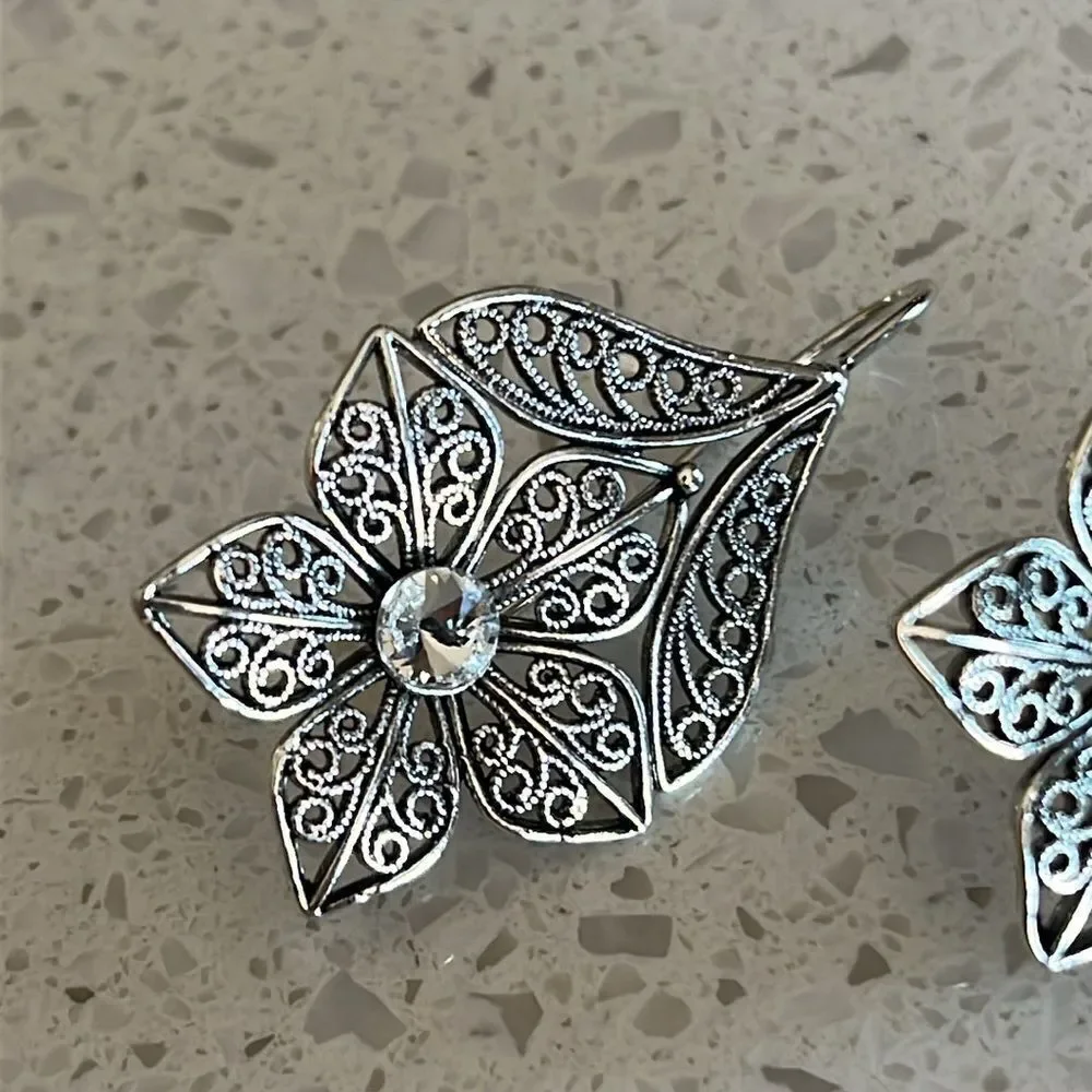 Vintage Style Zinc‎ Alloy Rhinestone Decor Flower Design Earrings